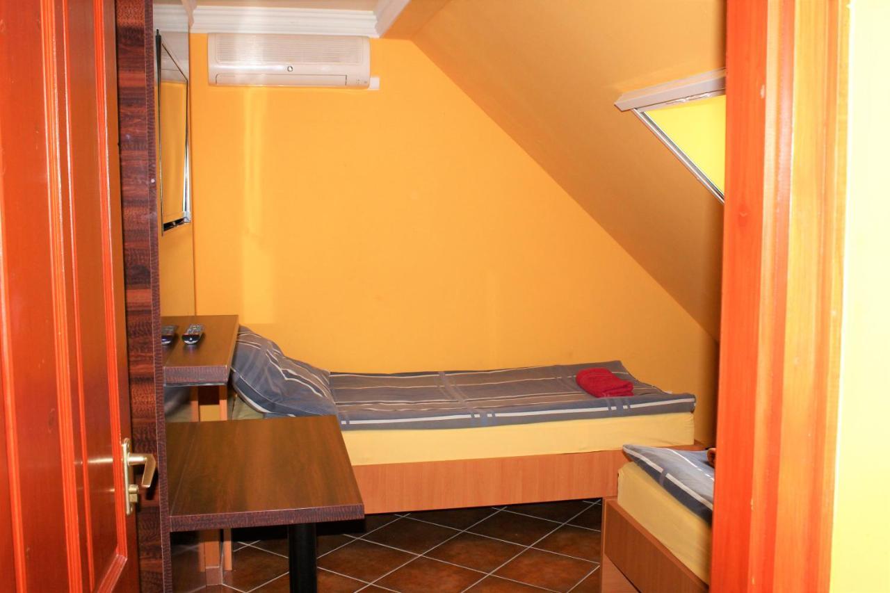 Nexus Vendeghaz Szeged Lejlighedshotel Eksteriør billede