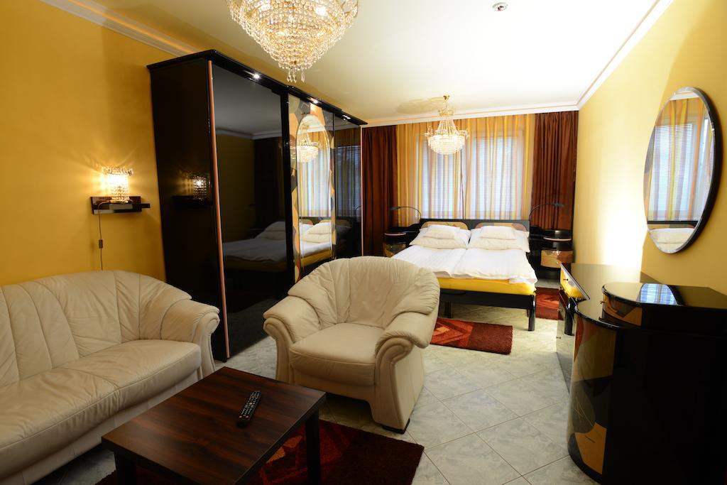Nexus Vendeghaz Szeged Lejlighedshotel Værelse billede