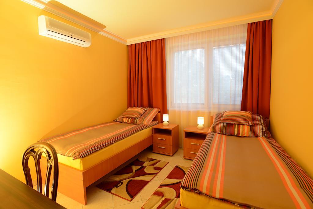 Nexus Vendeghaz Szeged Lejlighedshotel Værelse billede