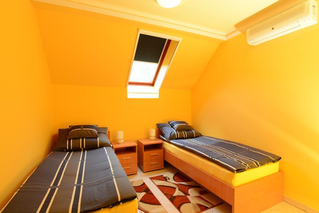Nexus Vendeghaz Szeged Lejlighedshotel Eksteriør billede